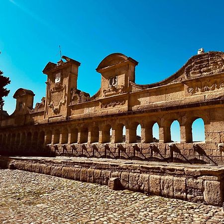 Casa Vacanza Helios Leonforte ภายนอก รูปภาพ