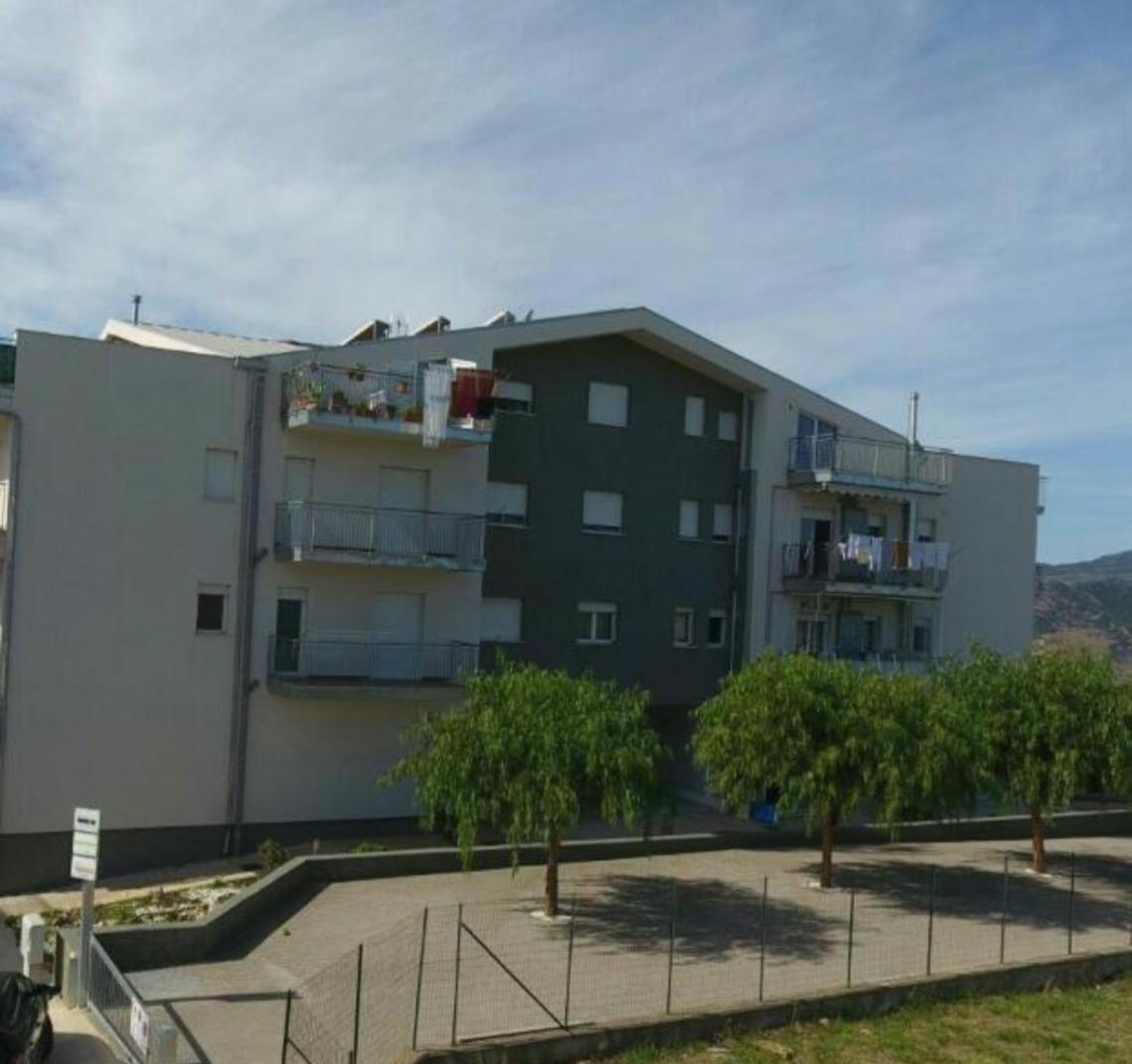 Casa Vacanza Helios Leonforte ภายนอก รูปภาพ