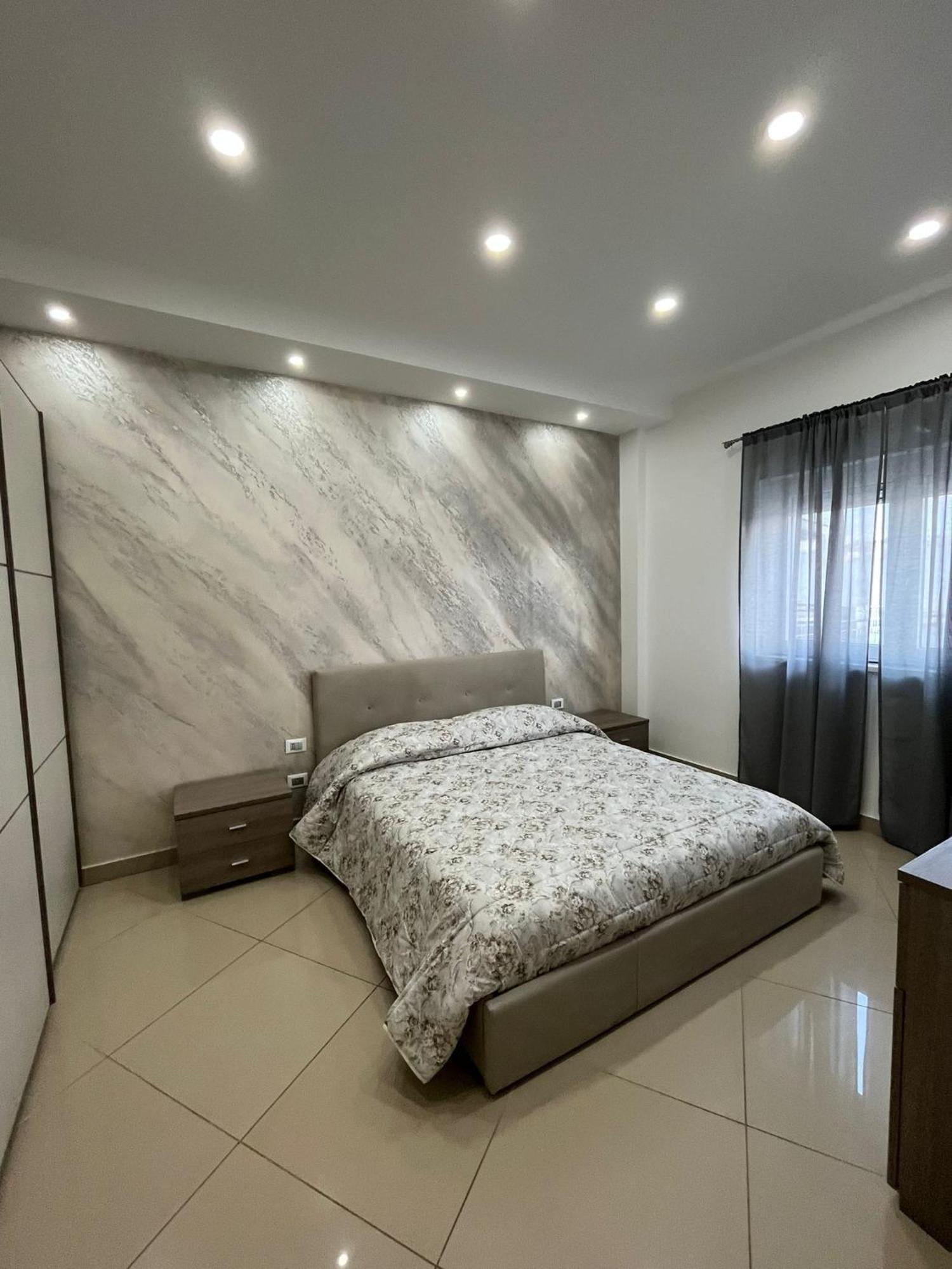 Casa Vacanza Helios Leonforte ภายนอก รูปภาพ