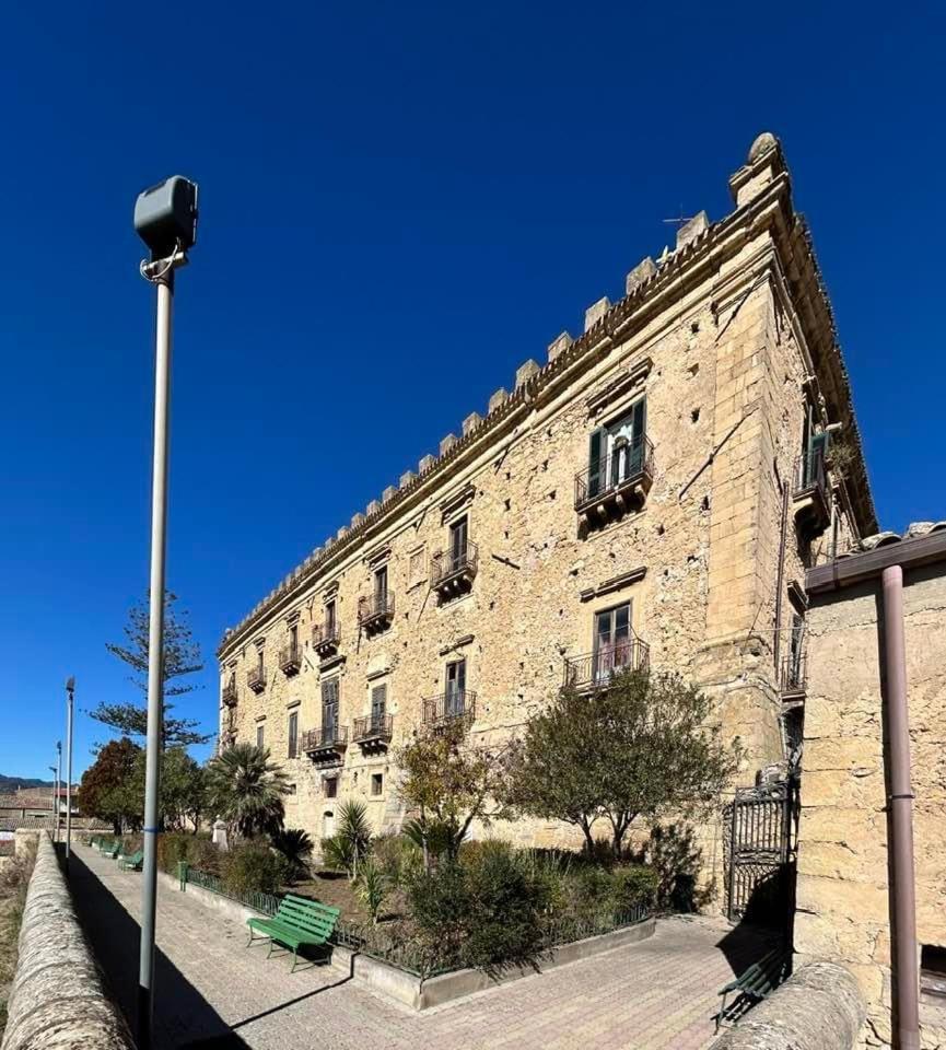 Casa Vacanza Helios Leonforte ภายนอก รูปภาพ