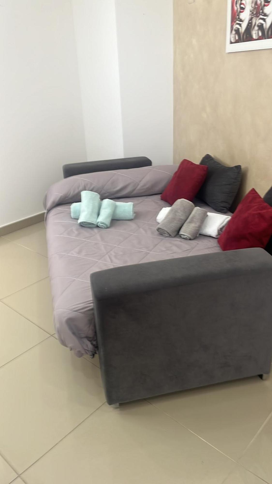 Casa Vacanza Helios Leonforte ภายนอก รูปภาพ